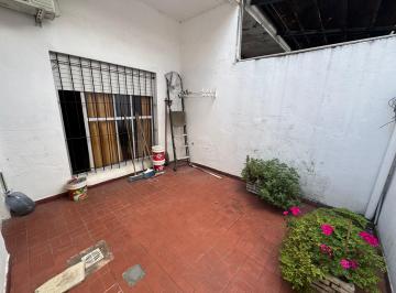 PH de 2 ambientes, Tres de Febrero · Venta Dpto Tipo Casa de 2 Ambientes con Patio