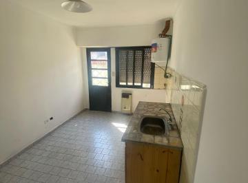Departamento de 2 ambientes, Lomas de Zamora · Alquiler Temperley P. Mariño Al 900 a m de Yrigoyen