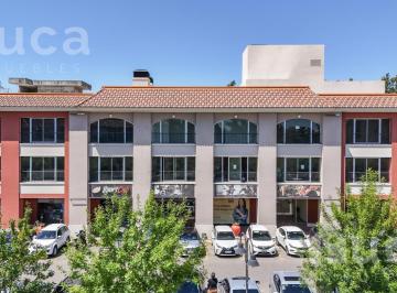 Departamento · 58m² · 2 Ambientes · 1 Cochera · Amplio Departamento de Planta Versátil de 2 Ambientes a La Venta en Pilar