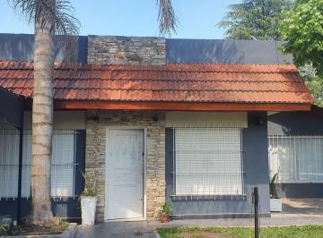 Casa · 400m² · 6 Ambientes · 2 Cocheras · En Venta y en Alquiler | Valor Rebajado | Importante Quinta en La Reja, Moreno Ubicada en Zona de Q
