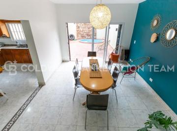 Casa · 200m² · 4 Ambientes · 2 Cocheras · Venta Casa San Andrés San Martin Buenos Aires Apto Credito PH Permuta