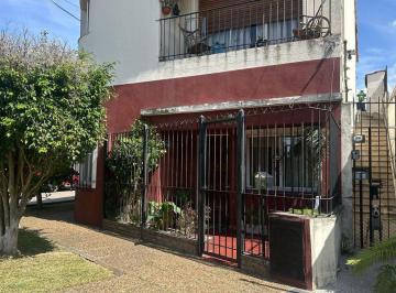 Casa · 100m² · 1 Ambiente · Casa 4 Ambientes en Venta en Adrogue