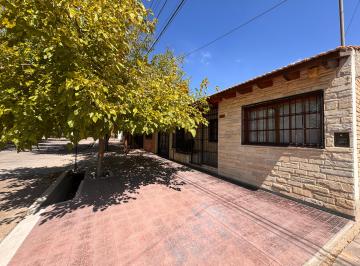 Casa de 5 ambientes, Guaymallén · Casa en Venta en Dorrego Guaymallén