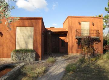 Casa de 5 ambientes, Vistalba · Casa en Venta Vistalba