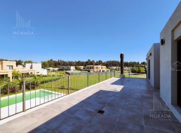 Casa · 370m² · 6 Ambientes · 2 Cocheras · Casa en Venta 6 Ambientes Pilara La Calesa