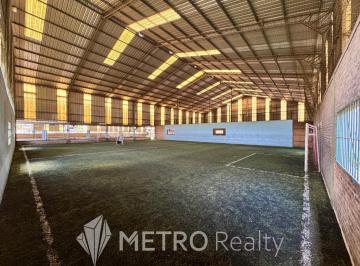 Bodega-Galpón · 1900m² · 30 Cocheras · Venta/alquiler Complejo Deportivo en Florencio Varela