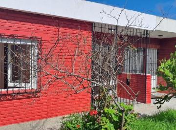 Casa · 50m² · 3 Ambientes · PH en Venta Barrio Las Avs