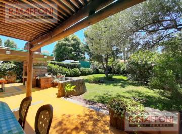 Casa · 170m² · 5 Ambientes · 1 Cochera · Punta del Este, Casa en Venta, 4 Ambientes. Tres Dorm. El Ppal en Suite. Tomo Depto en Caba.