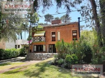 Casa · 170m² · 5 Ambientes · 1 Cochera · Casa - San Rafael