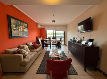 Departamento de 3 ambientes, Godoy Cruz · 2 Hab/2 Baños/balcon/bombal