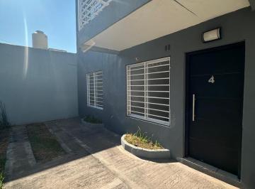 Departamento de 2 ambientes, Lomas de Zamora · Departamento 2 Ambientes en Alquiler con Cochera