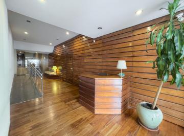 Departamento de 4 ambientes, Caballito · Avda Rivadavia 5800 Excelente 4 Ambientes con Dependencia Frente Balcon Cochera