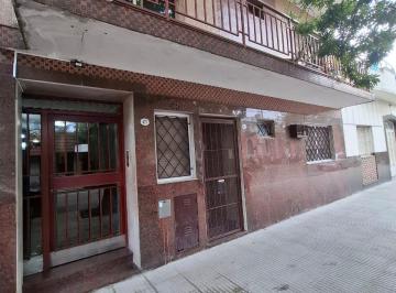 Departamento de 3 ambientes, Pompeya · 3 Ambientes Lateral 1° Piso X Escalera Luminoso Muy Buena Ubicacion Romero 427