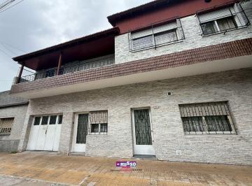 RUS-RUS-10178_2 · Venta Casa 5 Ambientes San Justo