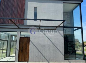 Casa · 138m² · 4 Ambientes · 2 Cocheras · Casa en Venta en El Aljibe, Pilar