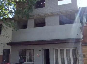 Casa · 330m² · Obra · Depto 1 y 2 Ambientes · Pelagio Luna 2121 · Santos Lugares