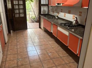 Cocina · Vendo Casa 3 Dorm - Parque Velez Sarsfield - Cochera - Dependencia de Servicio -