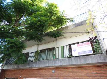 PH · 102m² · 4 Ambientes · 1 Cochera · Casa PH 1° Piso Al Frente 4 Amb Venta L de Zamora