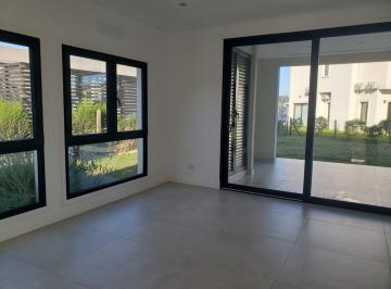 Casa · 252m² · 4 Ambientes · Venta Casa a Estrenar, Rumenco Joven, Mar del Plata