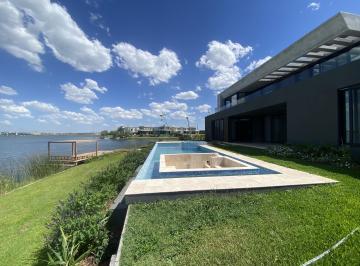 Casa · 700m² · 7 Ambientes · 3 Cocheras · Casa en Venta en Marinas Puerto Escobar