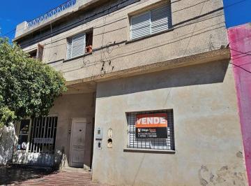 Casa · 158m² · 5 Ambientes · Casa de 3 Dorm. en San Lorenzo, Oroño Al 700.