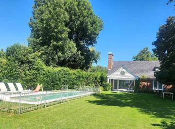 Casa · 1300m² · 6 Ambientes · 2 Cocheras · Casa en Alquiler en Golf Club Argentino