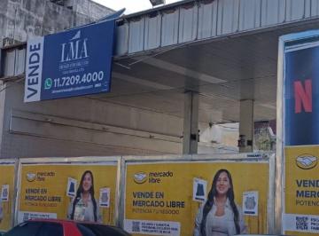 Terreno · 1000m² · Excelente Lote en Esquina con Salida a 3 Calles
