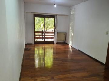 Departamento · 39m² · 2 Ambientes · Excelente Depto 2 Amb Al Frente con Balcon y Patio!