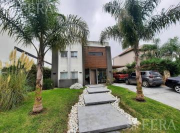Casa de 6 ambientes, Berazategui · Venta Casa 6 Ambientes con Terraza y Piscina Altos de Hudson II