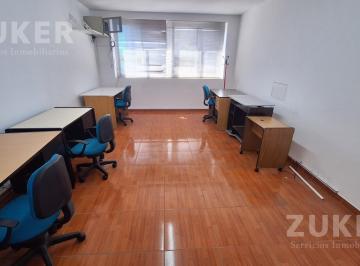 Oficina comercial · 104m² · 6 Ambientes · Oficina Amplia y Luminosa de 5 Ambientes en Alquiler en Congreso