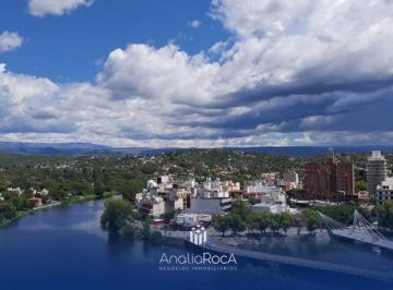 Departamento · 100m² · 3 Dormitorios · 1 Cochera · Departamento con Vista Increible Al Lago Pleno Centro