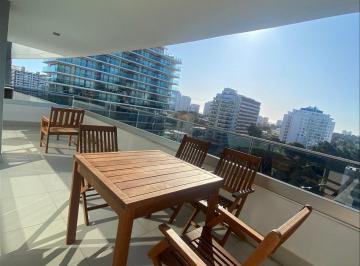 Departamento · 10m² · 3 Ambientes · 1 Cochera · Alquiler Invernal Apartamento 3 Dorm. en Playa Brava