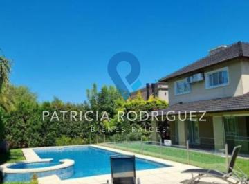 Casa · 260m² · 6 Ambientes · 1 Cochera · Casa - El Lauquen