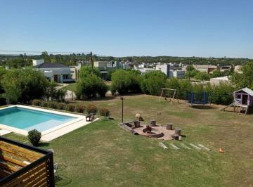 Casa · 300m² · 6 Ambientes · 2 Cocheras · Venta Casa Corzuelas