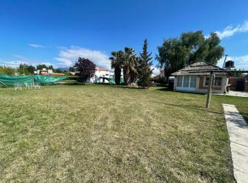 Casa · 100m² · 3 Ambientes · Venta Casa con Pileta Semi Privado Vistalba Mdz