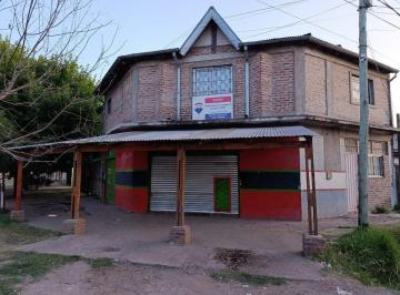 Casa · 206m² · 6 Ambientes · Local Comercial + Dptos Financiado