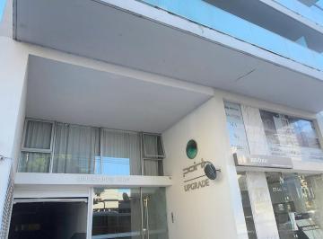 Oficina comercial · 51m² · 2 Ambientes · Oficina de Dos Ambientes en Avda. del Libertador y Pampa. Opcional Cochera Cubierta.