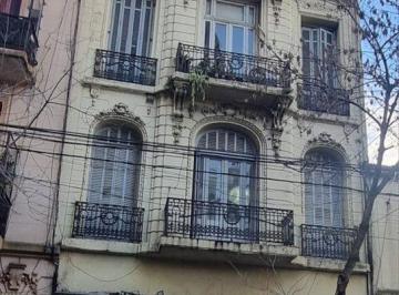 Departamento · 162m² · 6 Ambientes · Oportunidad Venta Piso en Balvanera a Reciclar
