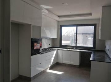 Casa · 140m² · 4 Ambientes · 2 Cocheras · Casa en Venta Lujan de Cuyo Barrio Privado
