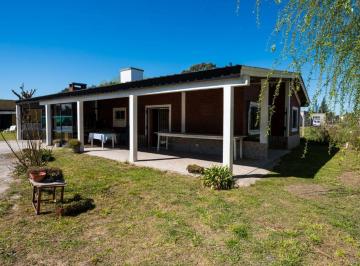 Casa · 176m² · 4 Ambientes · Venta Casa en Domselaar