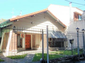 Casa · 242m² · 7 Ambientes · 4 Cocheras · Casa Multifamiliar 4 Amb + Dplex 3 Amb 354 M&sup2;tot!