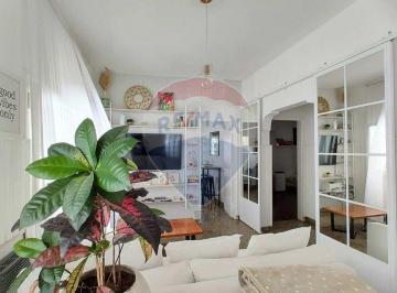Casa · 231m² · 5 Ambientes · 1 Cochera · Venta - Casa 5 Amb + Local / Cochera - Campana