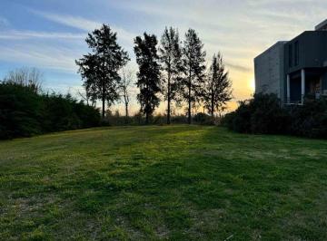 Terreno · 735m² · Lote Perimetral Int. San Isidro Labrador Permuta