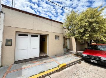 Casa · 98m² · 4 Ambientes · 1 Cochera · Casa en Venta en Arrecifes con Pileta