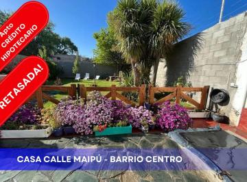Casa · 252m² · 7 Ambientes · 1 Cochera · Casa con Patio en Barrio Centro 4 Dorm.