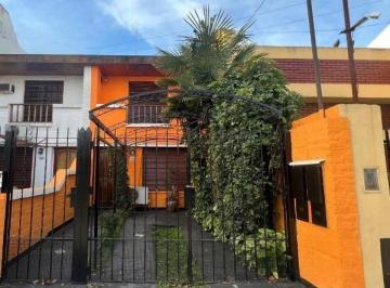 PH · 83m² · 3 Ambientes · 1 Cochera · PH en Venta - 2 Dorm. 2 Baños - Cochera - 232 m² - San Andrés