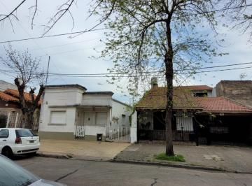 PH · 115m² · 3 Ambientes · 1 Cochera · PH en Venta - 2 Dorm. 1 Baño - 152 m² - La Plata