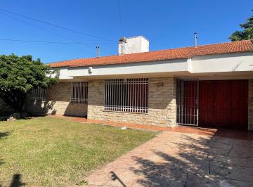 Casa de 6 ambientes, Córdoba · Arguello Calle Neper Casi Esquina Av R Nuñez Casa 3 Dorm 2b 200 m² Cup 600 Ter