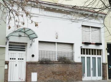 Terreno · 330m² · 5 Ambientes · 1 Cochera · Casa en Venta en La Plata