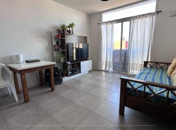 Departamento de 3 ambientes, Morón · Departamento 3 Ambientes con Cochera